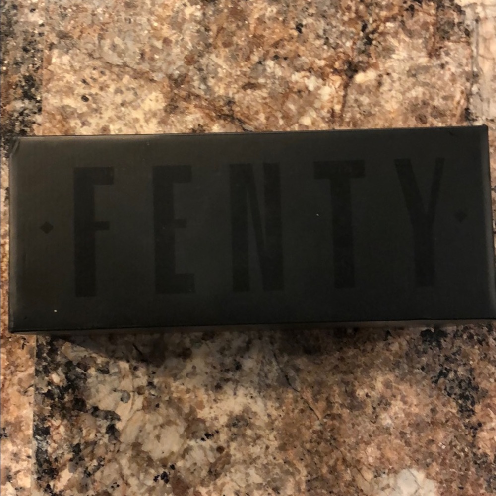 Fenty by Puma Jelly Slides - Picture 5 of 5